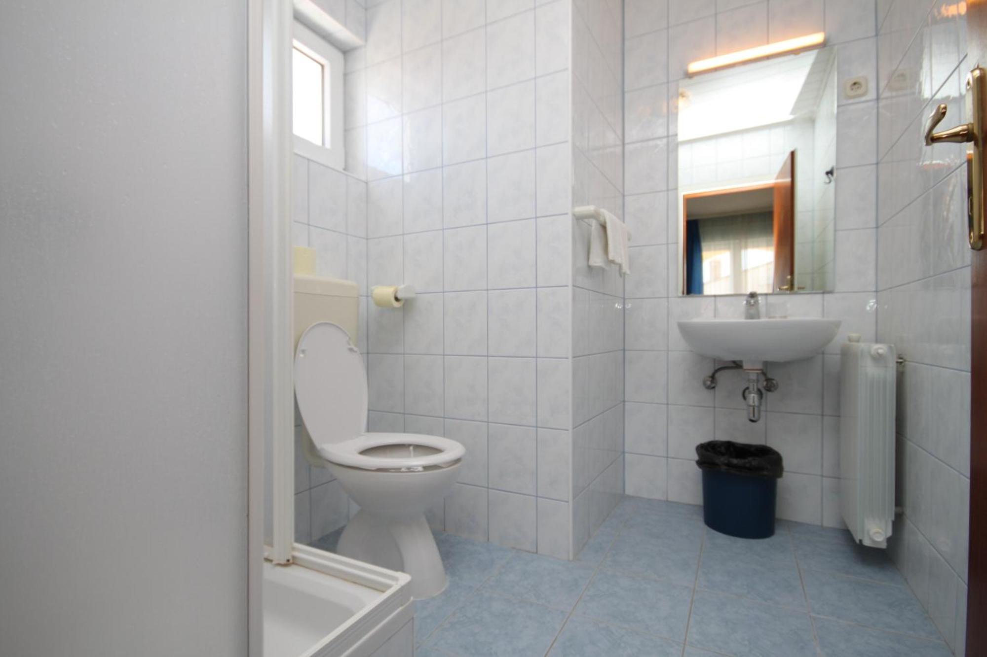 Rooms With A Swimming Pool Peroj, Fazana - 2235 Exterior foto